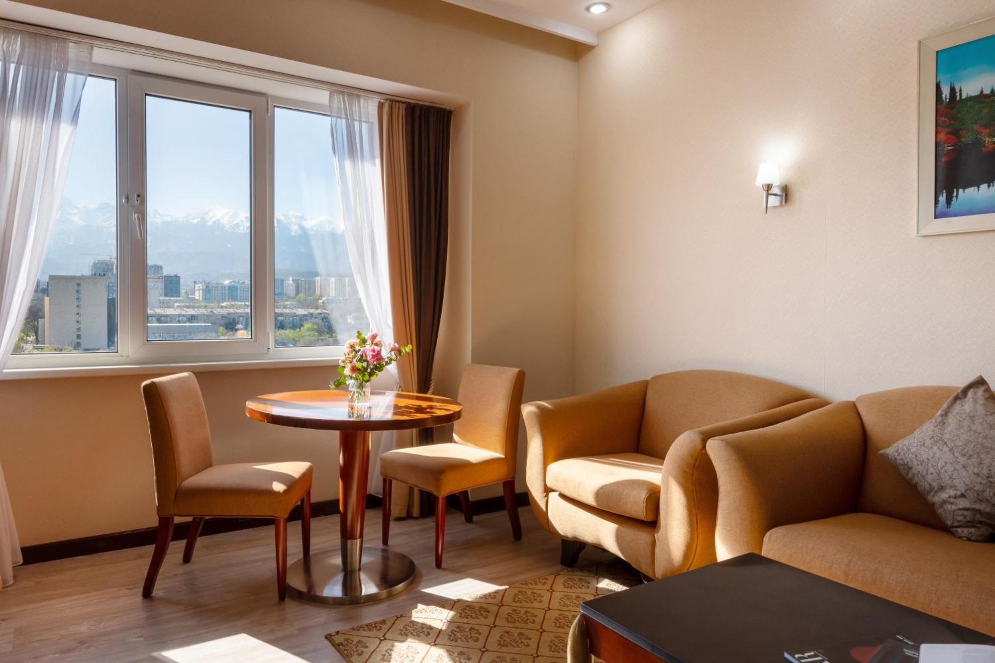 Regardal Hotel Almaty Exterior photo